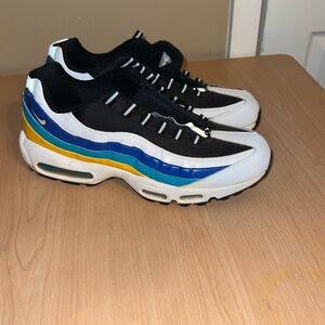 Rainbow Airmax size 12